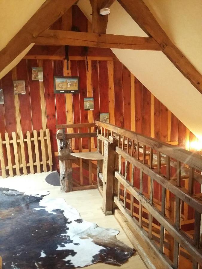 Les Petites Chapelles Bed & Breakfast Saint-Pierre-de-Plesguen Exterior photo