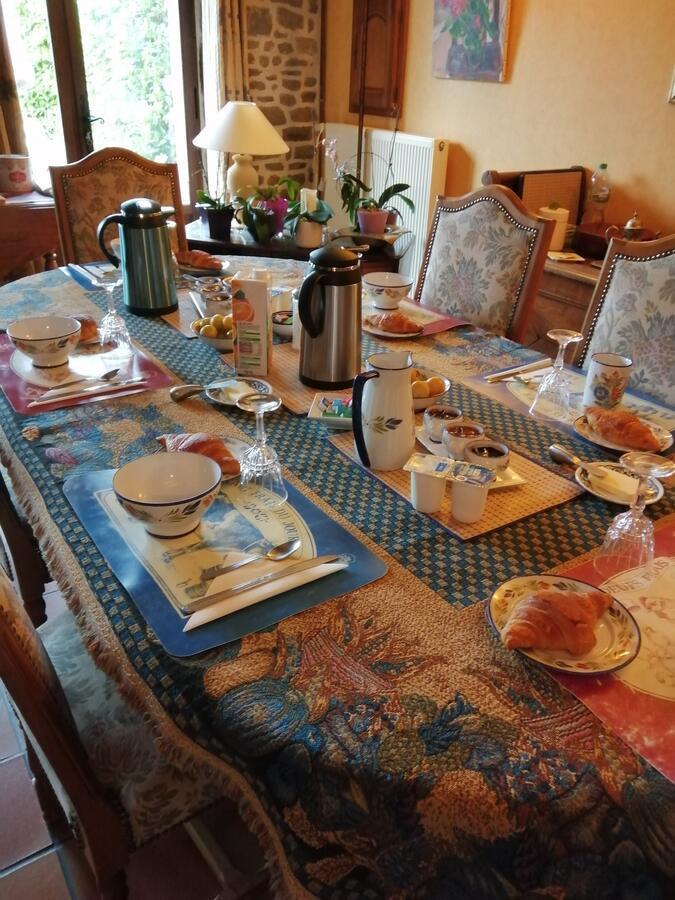 Les Petites Chapelles Bed & Breakfast Saint-Pierre-de-Plesguen Exterior photo